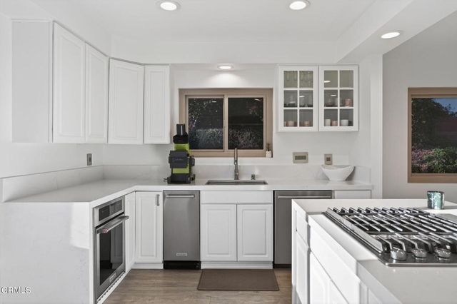 542 Valley View Way, Ventura, CA 93003