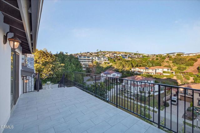542 Valley View Way, Ventura, CA 93003