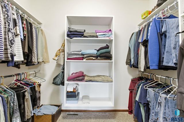 4505 E Kearney Pl Place, Sioux Falls, SD 57110