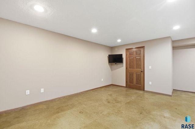 4505 E Kearney Pl Place, Sioux Falls, SD 57110