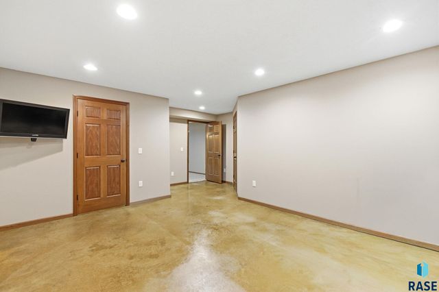 4505 E Kearney Pl Place, Sioux Falls, SD 57110