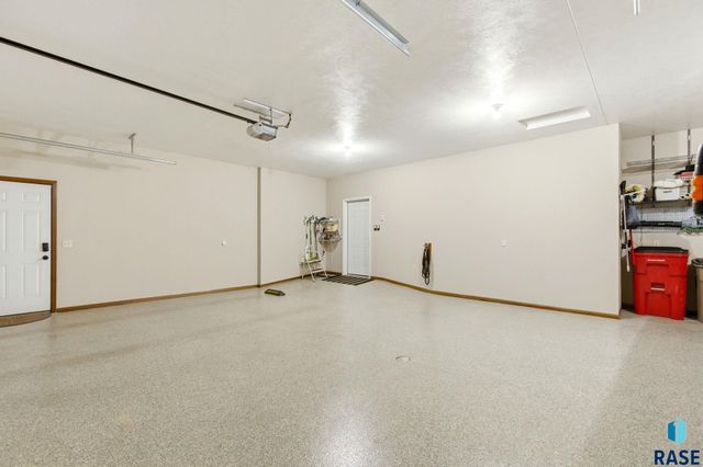 4505 E Kearney Pl Place, Sioux Falls, SD 57110