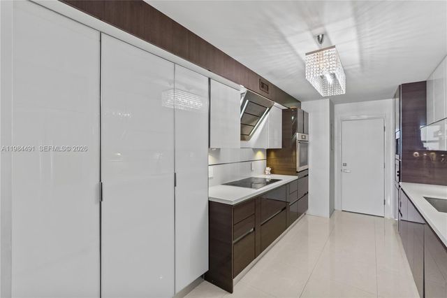 1890 S Ocean Dr 1002, Hallandale Beach, FL 33009