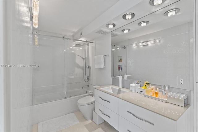 1890 S Ocean Dr 1002, Hallandale Beach, FL 33009