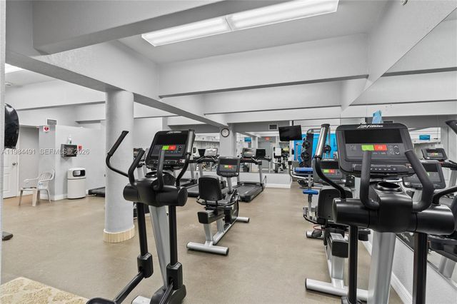 1890 S Ocean Dr 1002, Hallandale Beach, FL 33009