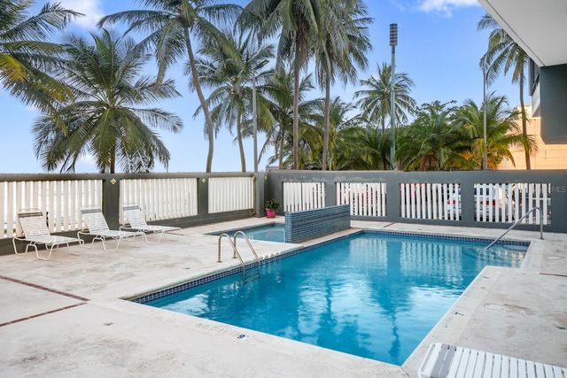 4123 AV ISLA VERDE 407, Carolina, PR 00979
