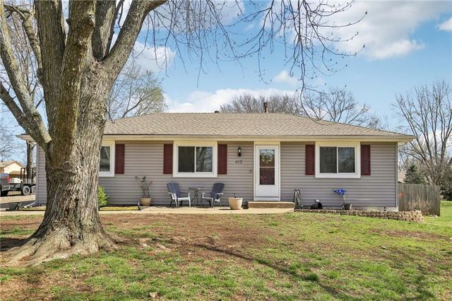 412 S Jefferson Street, Spring Hill, KS 66083