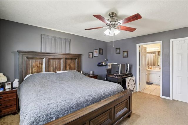 412 S Jefferson Street, Spring Hill, KS 66083