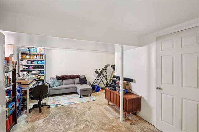 412 S Jefferson Street, Spring Hill, KS 66083