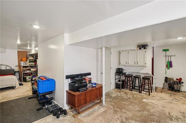 412 S Jefferson Street, Spring Hill, KS 66083