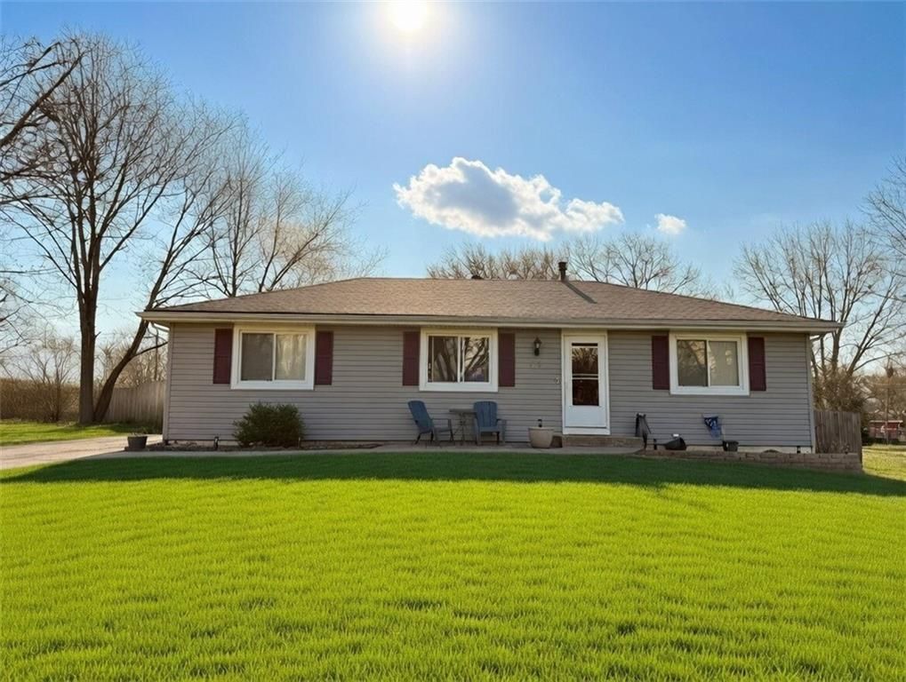 412 S Jefferson Street, Spring Hill, KS 66083