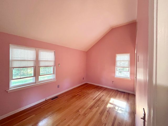 17 Worcester Lane, Hyannis, MA 02601