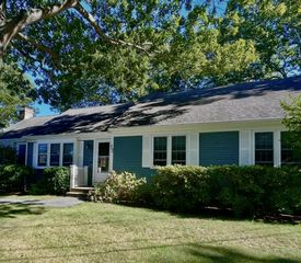 17 Worcester Lane, Hyannis, MA 02601