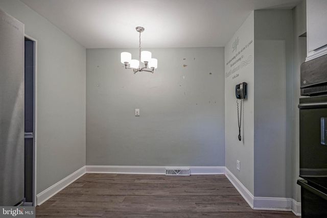 144 CASTLE HEIGHTS AVE, Pennsville, NJ 08070