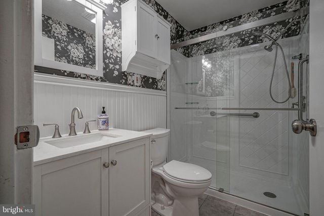 144 CASTLE HEIGHTS AVE, Pennsville, NJ 08070