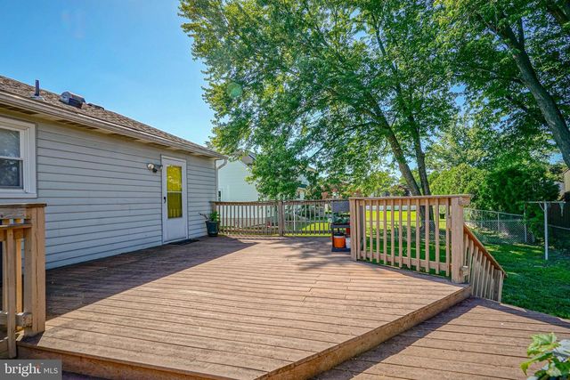 144 CASTLE HEIGHTS AVE, Pennsville, NJ 08070