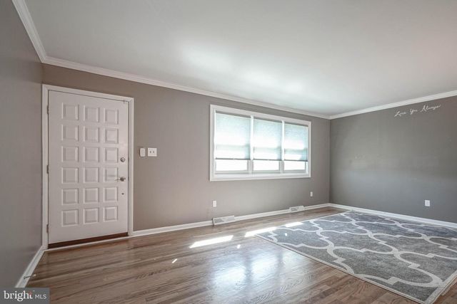 144 CASTLE HEIGHTS AVE, Pennsville, NJ 08070