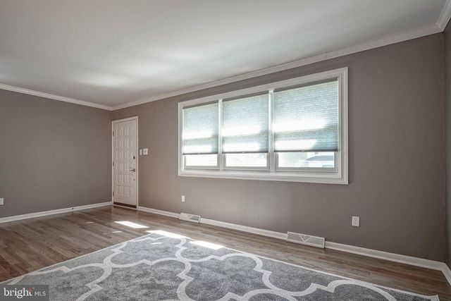 144 CASTLE HEIGHTS AVE, Pennsville, NJ 08070