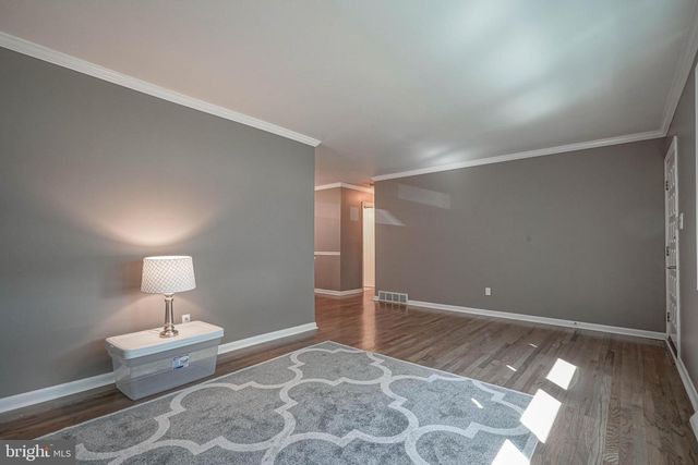 144 CASTLE HEIGHTS AVE, Pennsville, NJ 08070