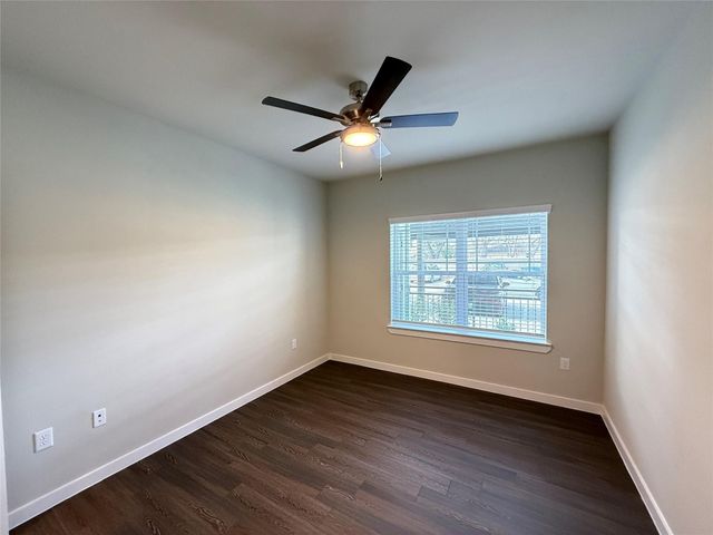 2102 Antoine Drive P6.4205, Houston, TX 77055