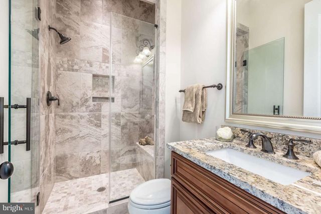 10804 ROCK RUN DR, Potomac, MD 20854