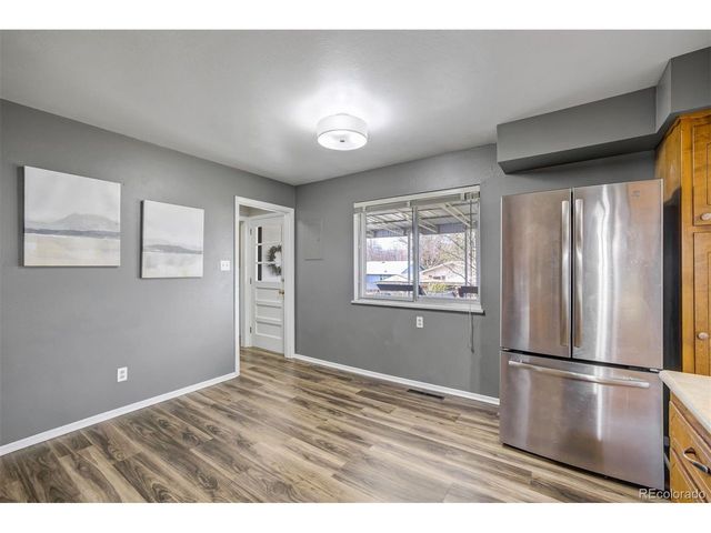 2514 Logan Cir, Colorado Springs, CO 80907