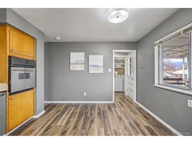 2514 Logan Cir, Colorado Springs, CO 80907