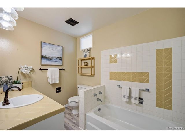 2514 Logan Cir, Colorado Springs, CO 80907