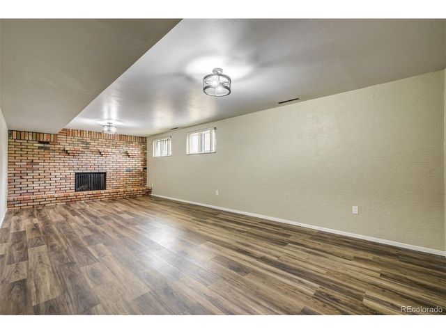 2514 Logan Cir, Colorado Springs, CO 80907