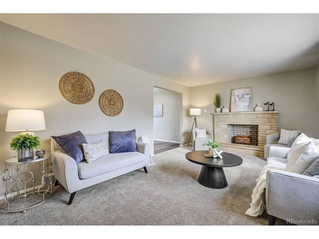 2514 Logan Cir, Colorado Springs, CO 80907