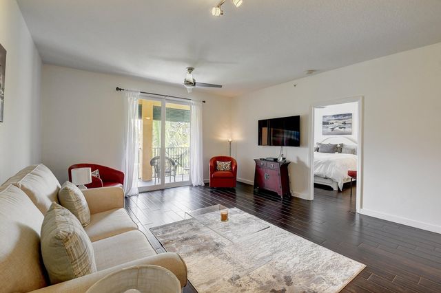 255 NE 3rd Avenue 2516, Delray Beach, FL 33444