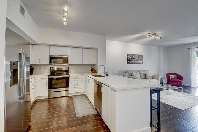 255 NE 3rd Avenue 2516, Delray Beach, FL 33444