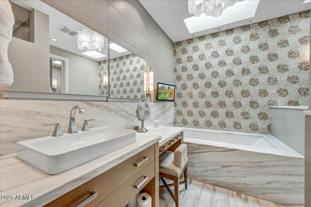 4649 N 65TH Street, Scottsdale, AZ 85251