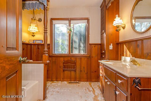 77 Monument Road NE, Pine Beach, NJ 08741