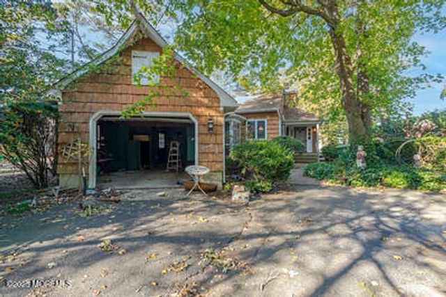 77 Monument Road NE, Pine Beach, NJ 08741