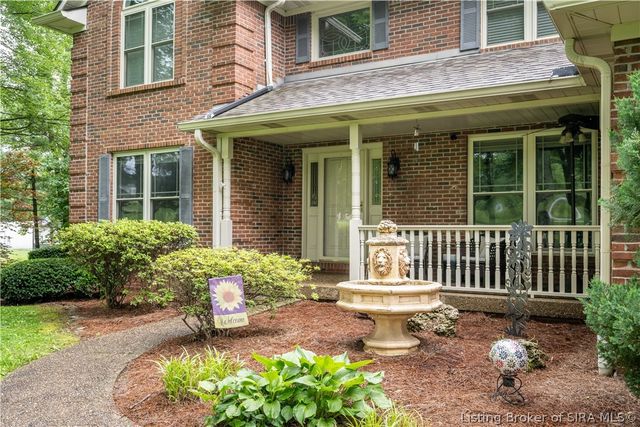 3039 Shagbark Trail, Sellersburg, IN 47172