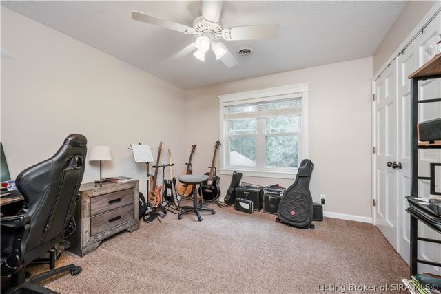 3039 Shagbark Trail, Sellersburg, IN 47172
