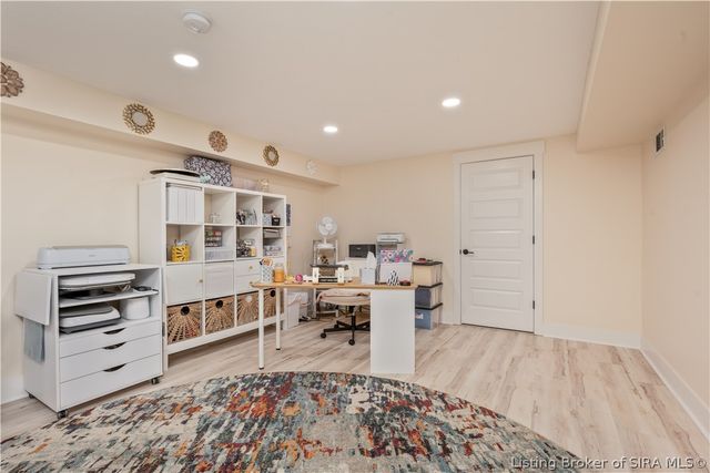3039 Shagbark Trail, Sellersburg, IN 47172