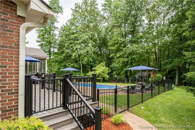 3039 Shagbark Trail, Sellersburg, IN 47172
