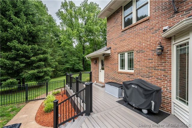 3039 Shagbark Trail, Sellersburg, IN 47172