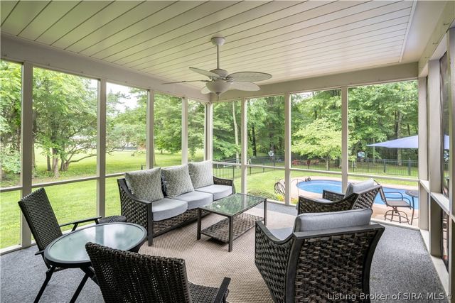 3039 Shagbark Trail, Sellersburg, IN 47172