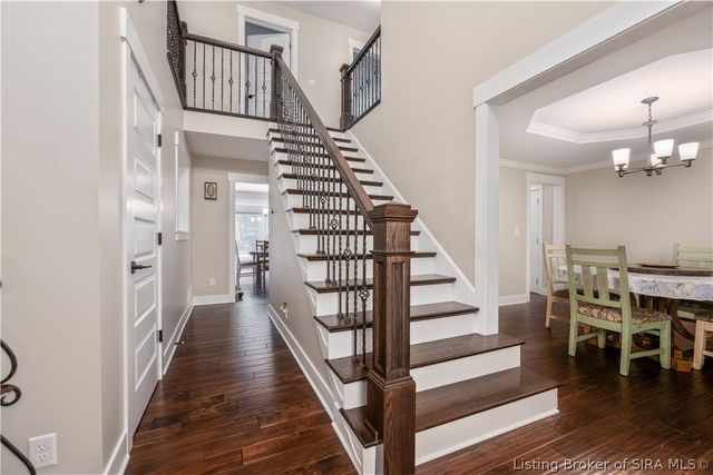 3039 Shagbark Trail, Sellersburg, IN 47172
