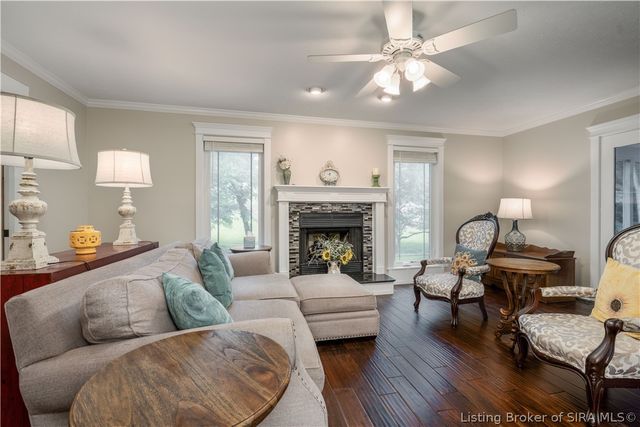 3039 Shagbark Trail, Sellersburg, IN 47172