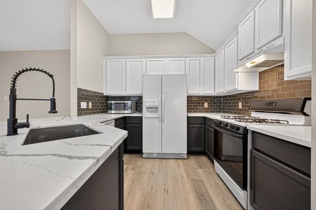 22710 Tree House Lane, Spring, TX 77373