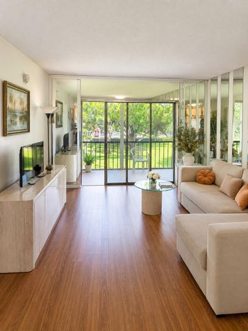 8990 S Hollybrook Boulevard 302, Pembroke Pines, FL 33025