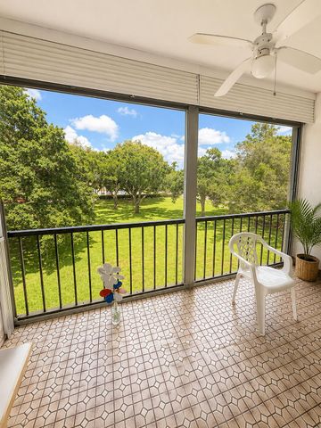 8990 S Hollybrook Boulevard 302, Pembroke Pines, FL 33025