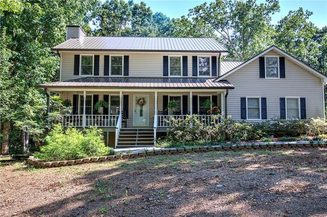 338 E Valley Road NE, Rydal, GA 30171