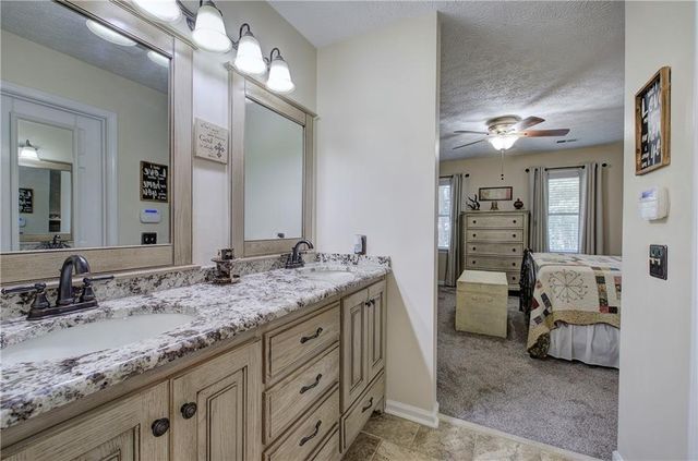 338 E Valley Road NE, Rydal, GA 30171