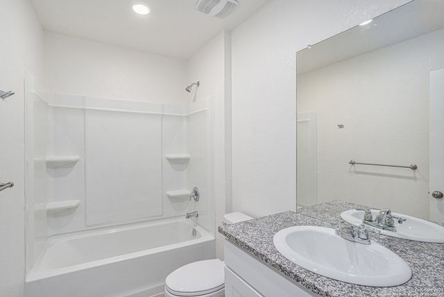 10039 Braun Crst, San Antonio, TX 78254