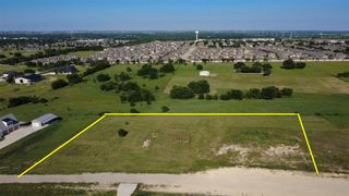720 Hummingbird Lane, Justin, TX 76247